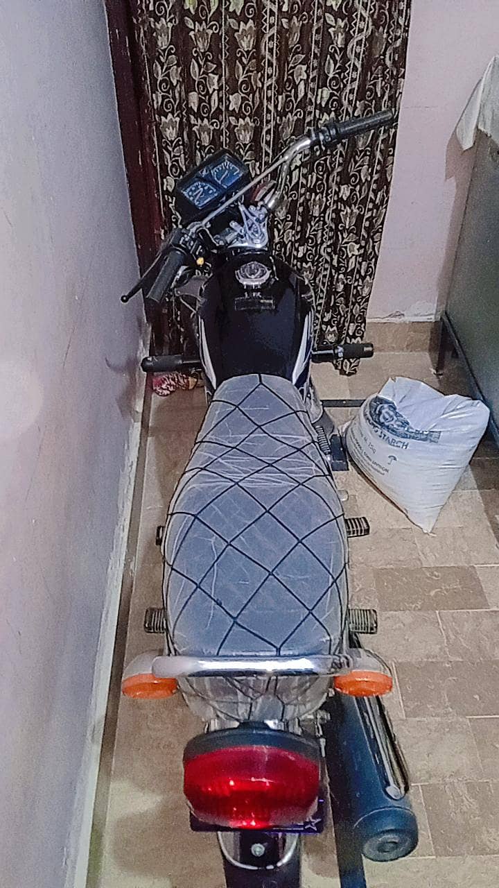 fresh bike h new  and lash condition

                                                            alt=