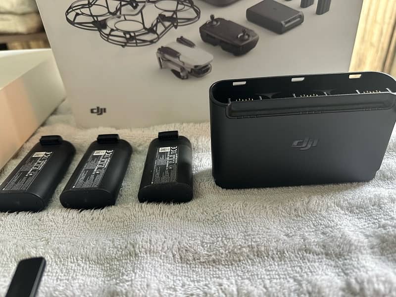 DJI MAVIC MINI (FLY MORE COMBO)

                                                            alt=