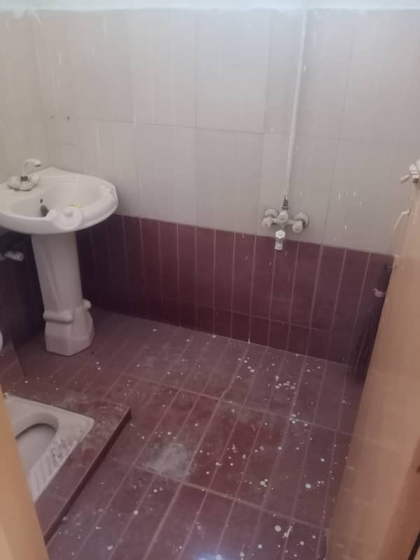 Flat for rent in north Karachi sector 11. A

                                                            alt=