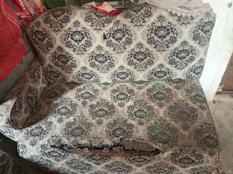 sofa sale

                                                            alt=