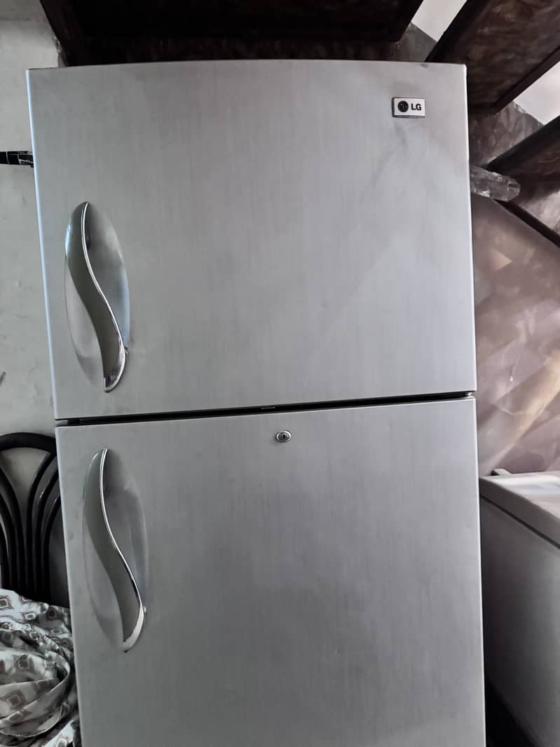 Lg Fridge non frost condition good

                                                            alt=