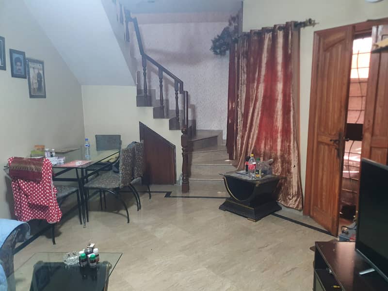 * 5 Marla Used House With 3-Bedroom House for Sale in Valencia Town, Lahore

                                                            alt=