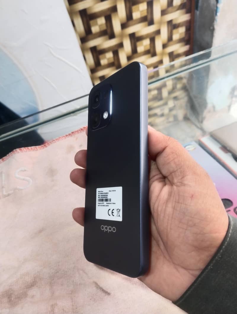 oppo A6pro ram 8+8/GB 256

                                                            alt=