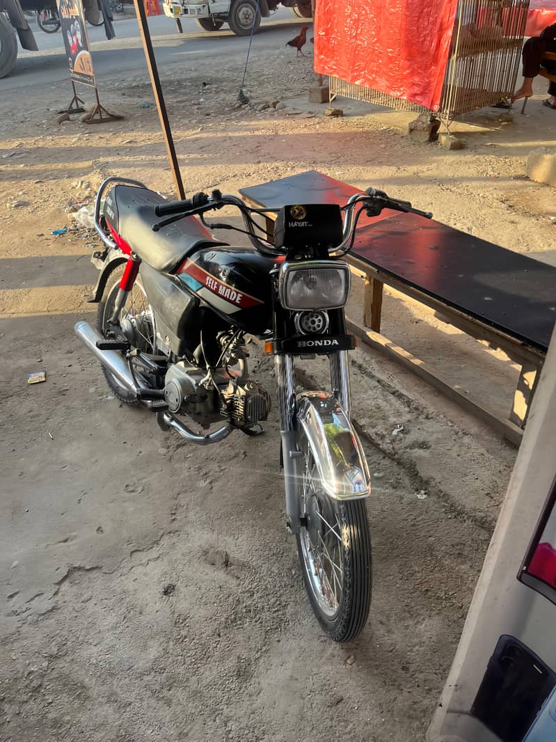 honda 70 model 20. price fix . exchange down model 125 only

                                                            alt=