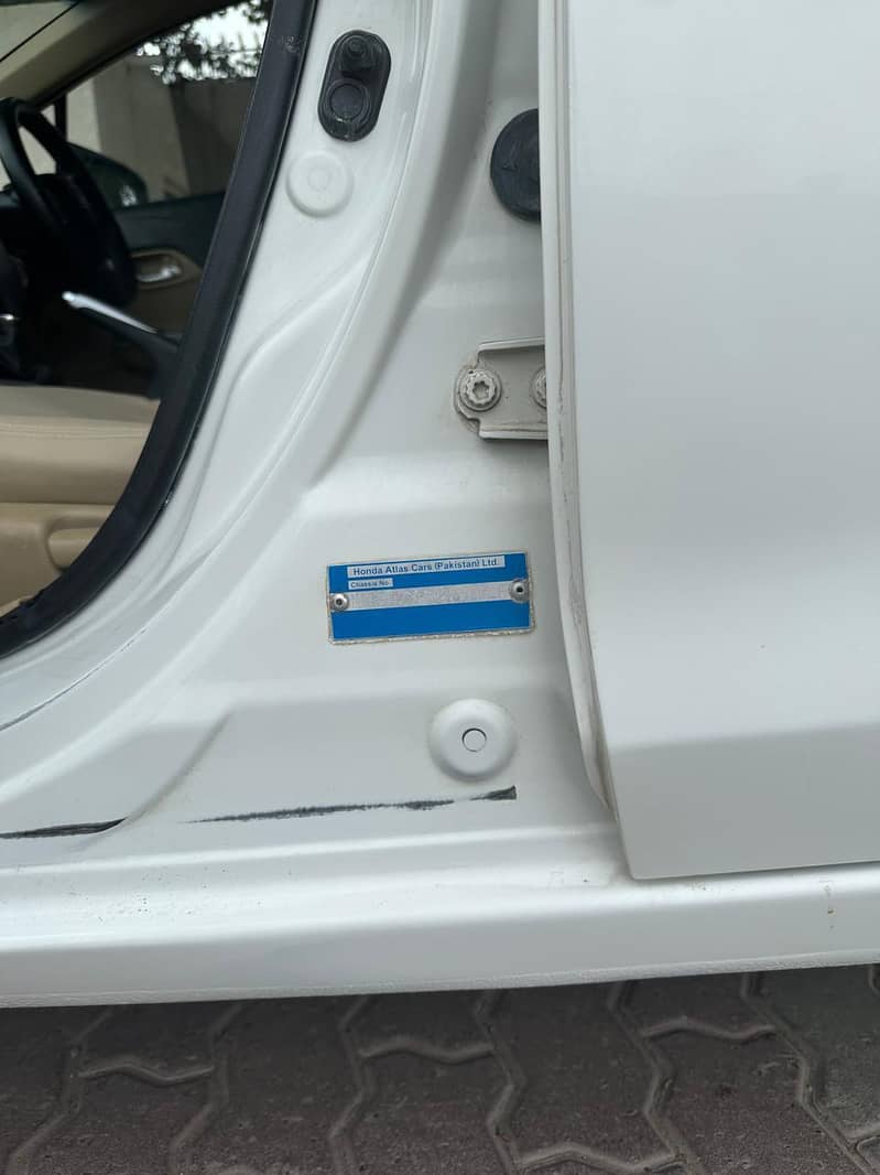 Honda Civic Oriel Vti 2012 Model

                                                            alt=