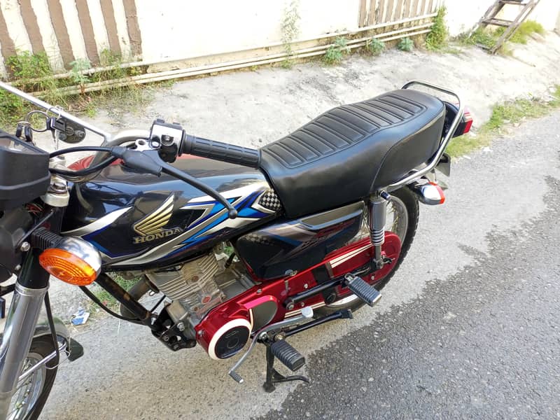 Honda CG125 urgent for sale Total genuine

                                                            alt=