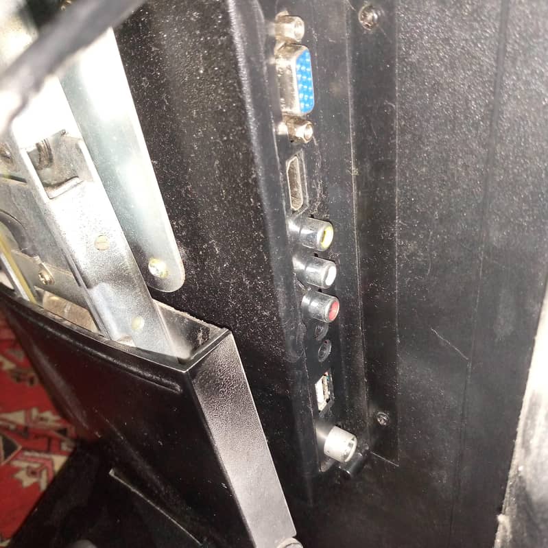 HI TECH 32 INCH LED

                                                            alt=