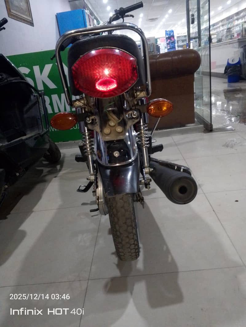 Zain LASHARI

                                                            alt=