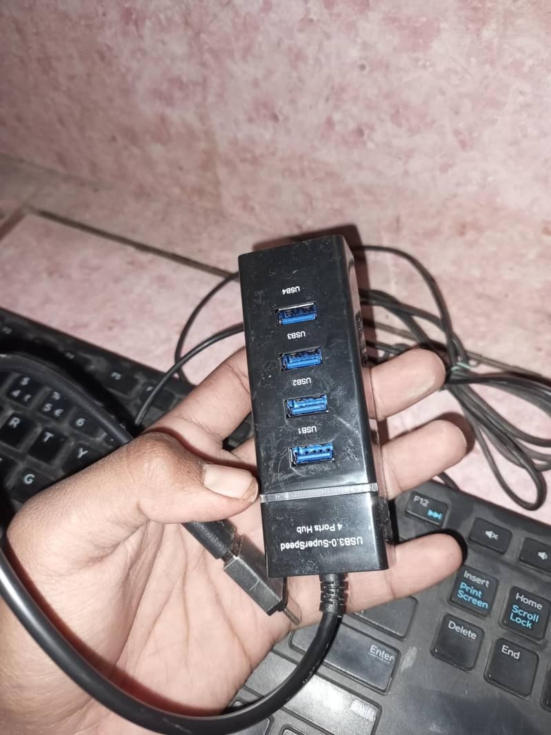 keyboard and mouse with USB hub 3.0

                                                            alt=