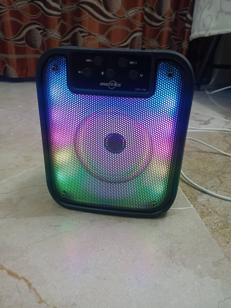 Bluetooth portable speaker

                                                            alt=