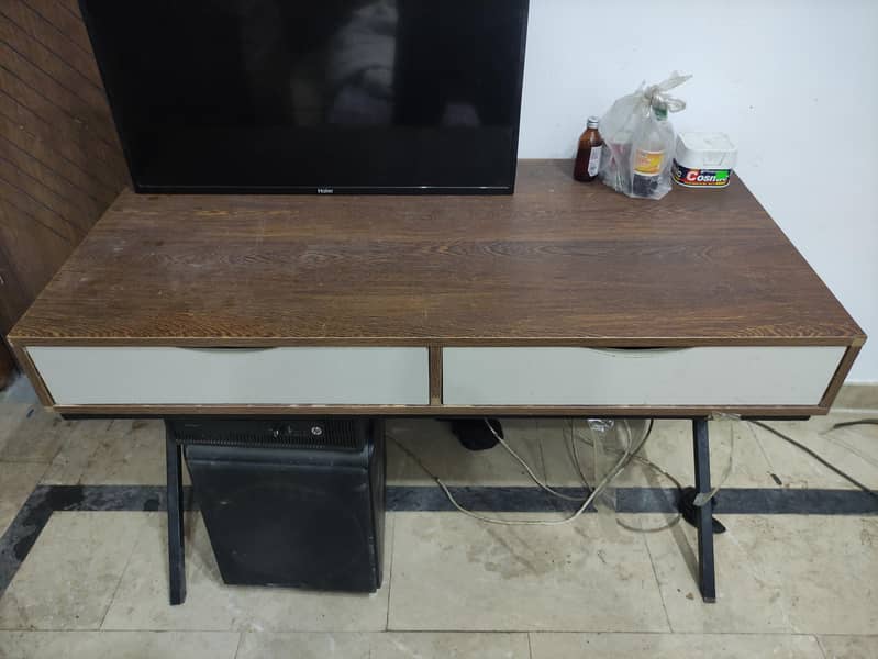 Computer Table | Office Table | Workstation | LED Table

                                                            alt=