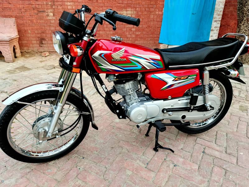 Hondas CG 125 2022/2023 RED Febulus Bolt To Bolt Geniune

                                                            alt=