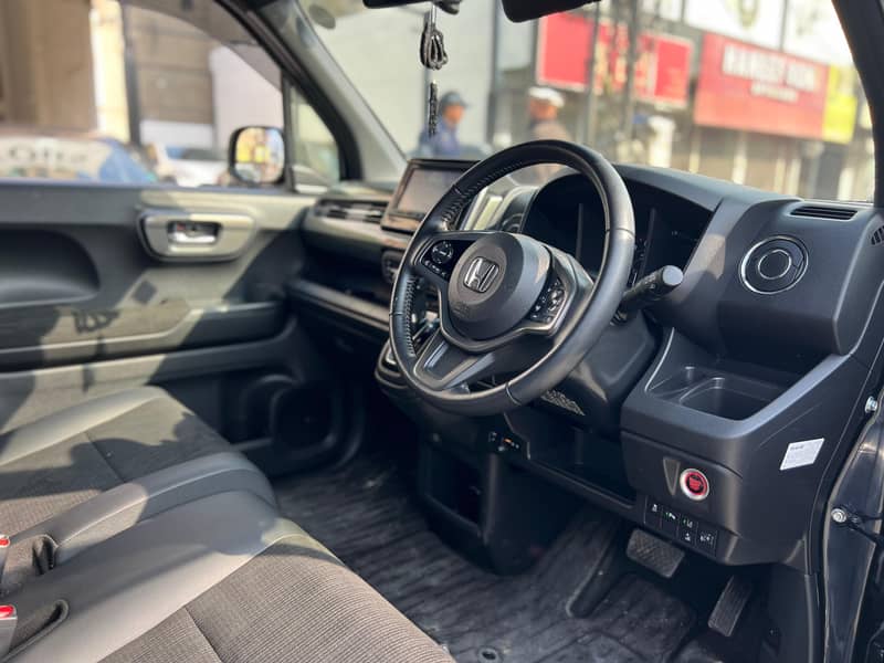 Honda n wgn custom turbo paddel shifter 2022/2025 model 4 grade

                                                            alt=