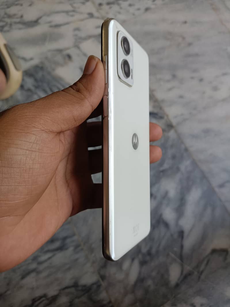 Motorola moto  g73  5G 6gb128gb 10/10 h dual SIM o3o51o55 721

                                                            alt=