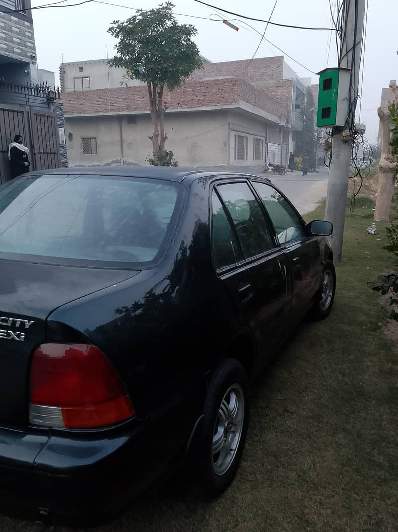 Honda city antique car

                                                            alt=