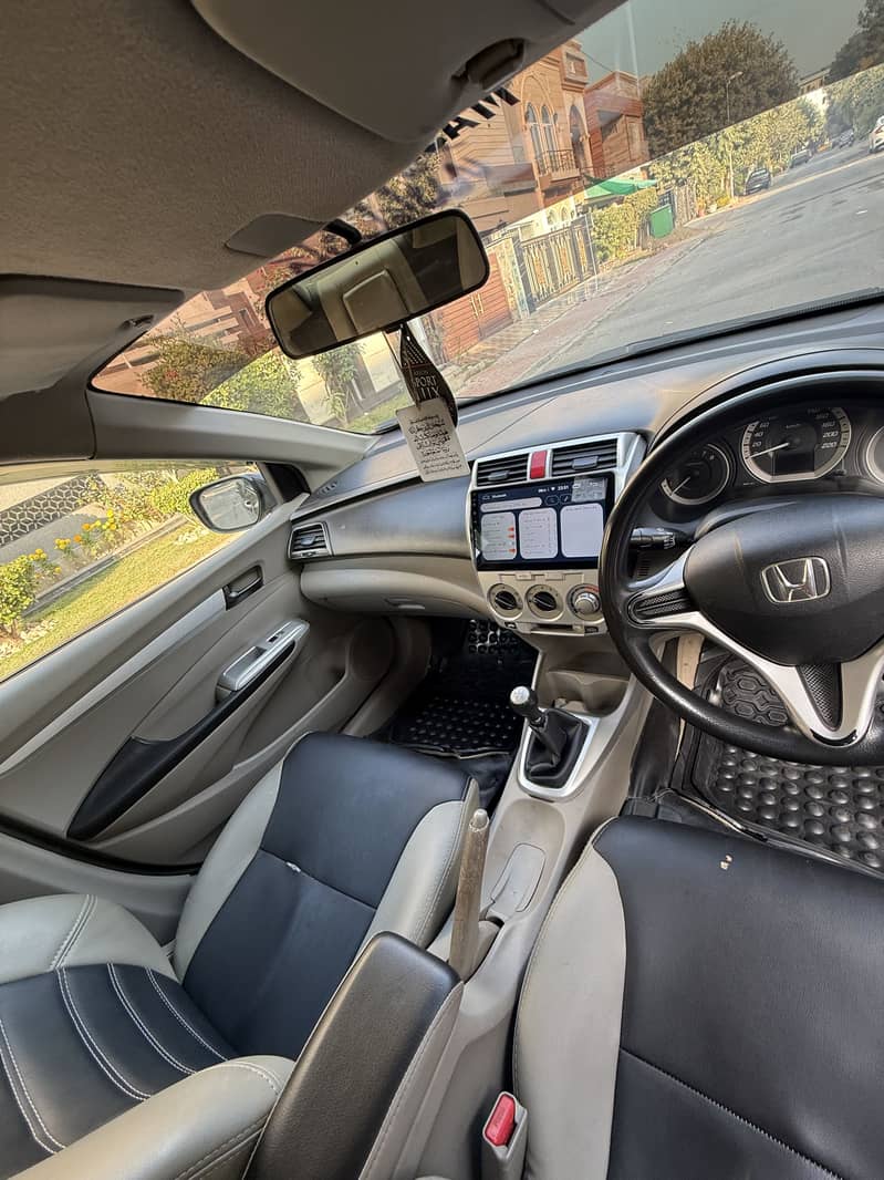 Honda city 2018

                                                            alt=