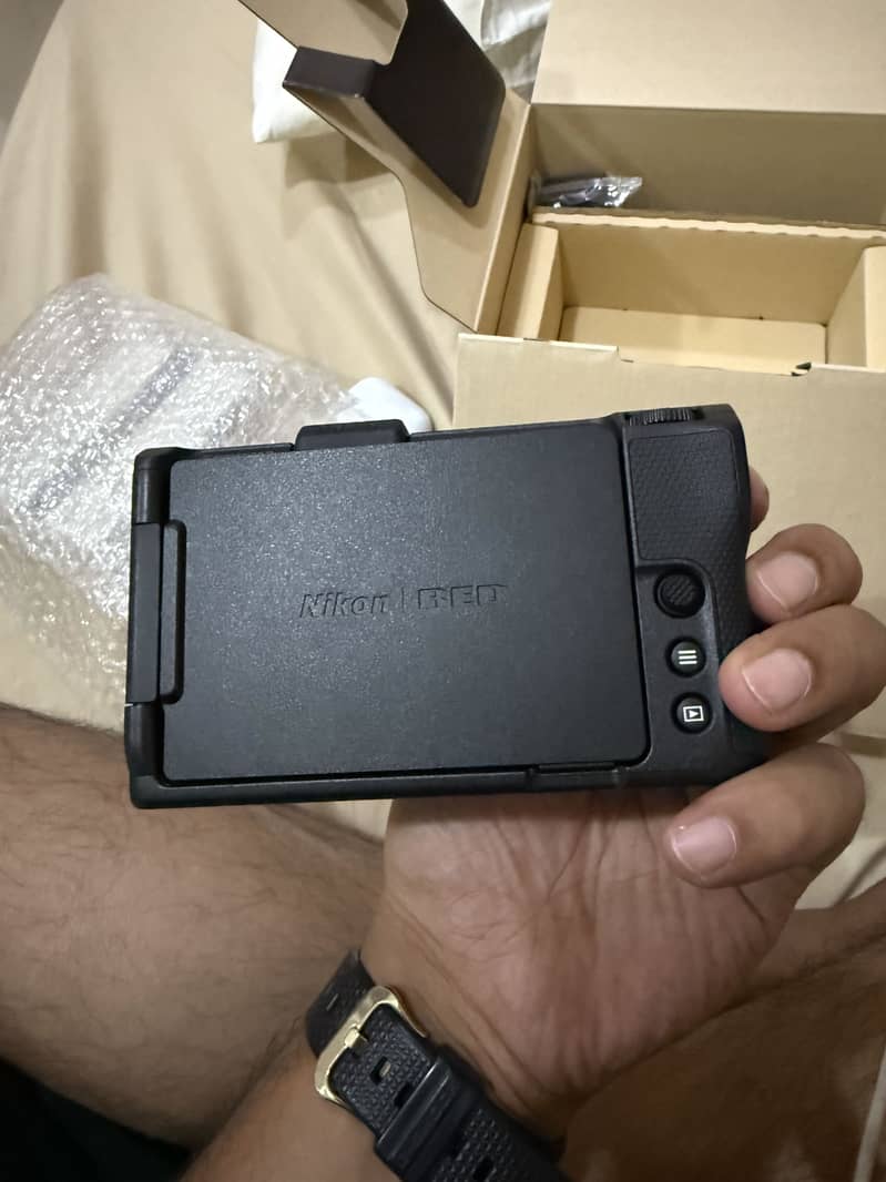 Nikon ZR Red cinematic

                                                            alt=