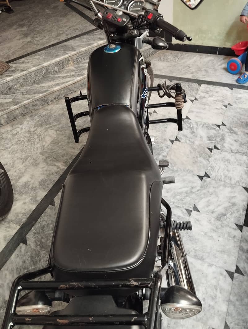 Suzuki GS 150SE | Model 2019 | Suzuki in Bikes | All Genuine

                                                            alt=