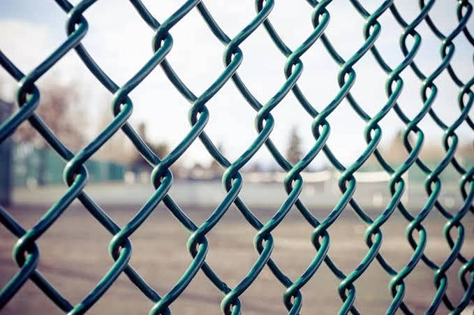 Welded Mesh Jali Chain Link Fence Razor Wire Barbed Wire Security Wire

                                                            alt=