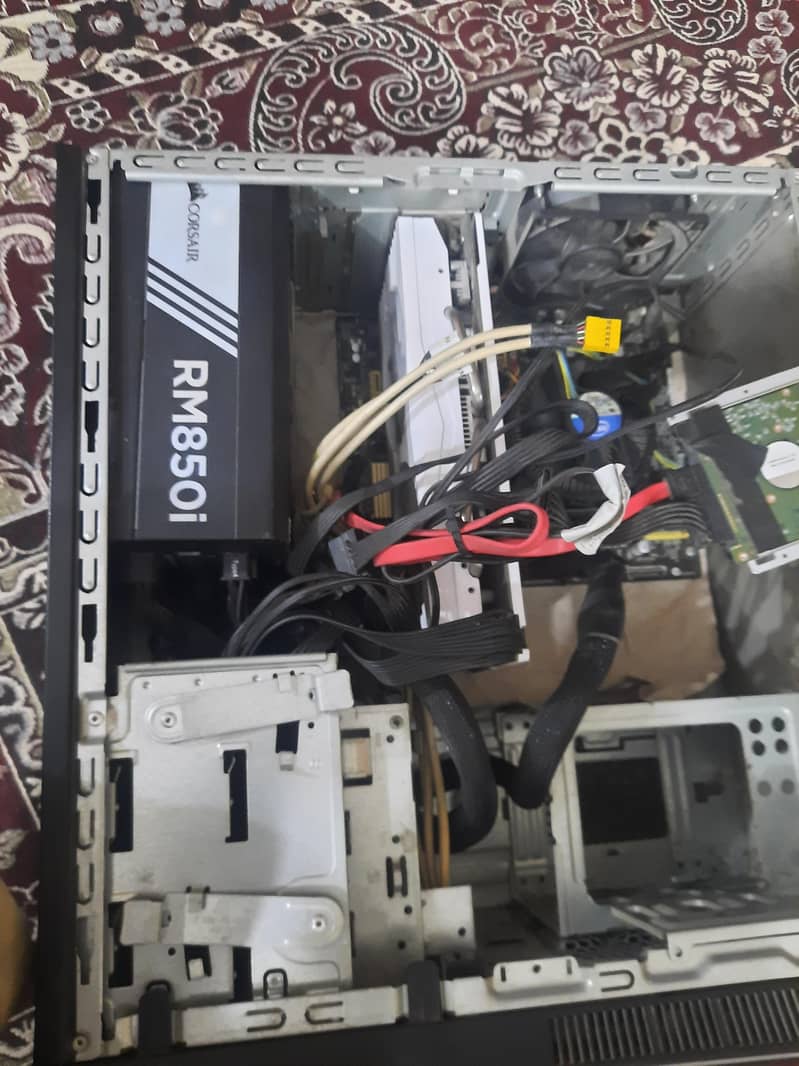 Core i5 4th gen, Rx 580 8gb GPU

                                                            alt=