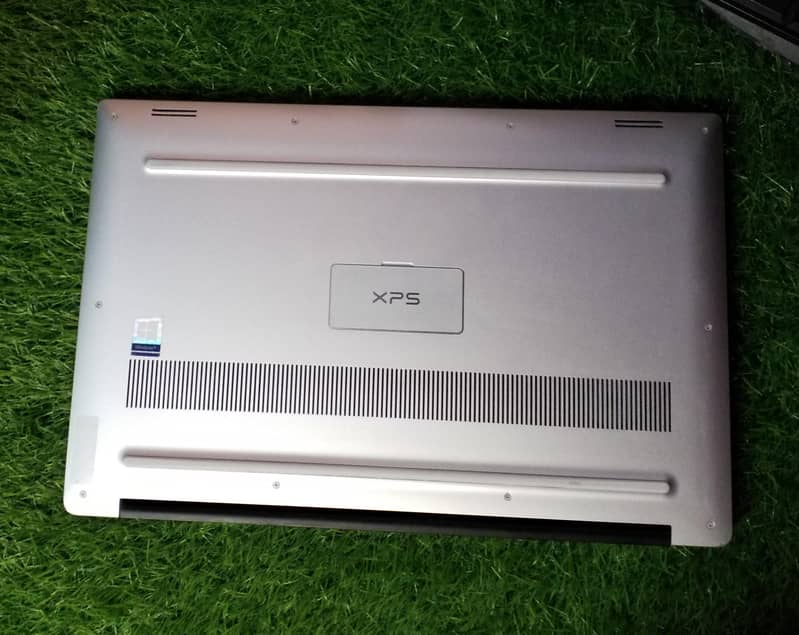 dell xps 15 7590  i7 9th generation

                                                            alt=