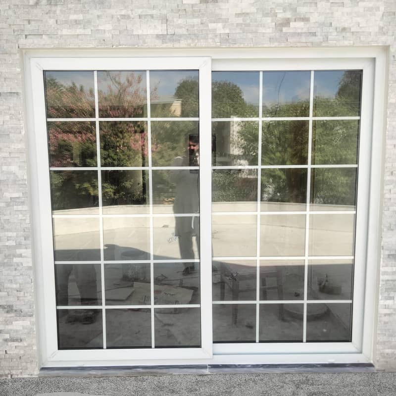UPVC Windows Doors Glass

                                                            alt=