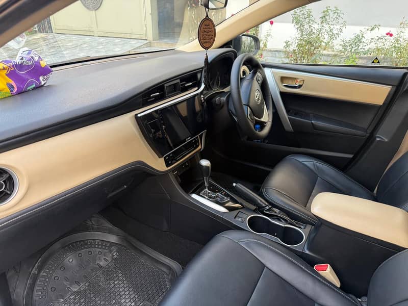 Toyota Altis Grande 1.8 full option

                                                            alt=