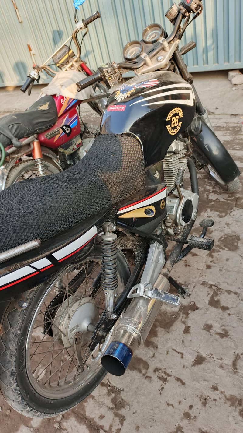 ravi piaggio 2017b

                                                            alt=