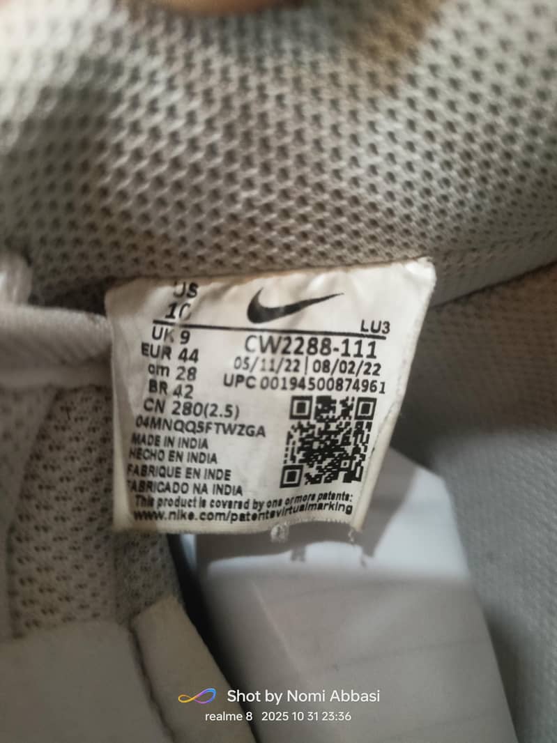 Original Nike Shoes

                                                            alt=