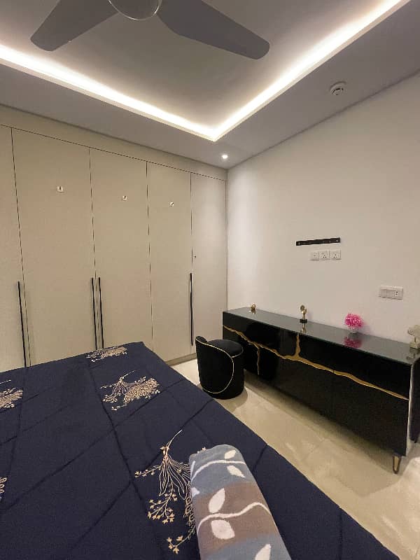 Two Bed Luxury Furnished With Snooker Table

                                                            alt=