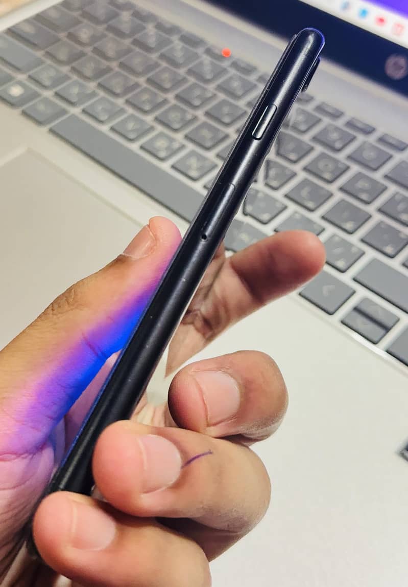 IPHONE SE 2020 (PTA) 128GB

                                                            alt=