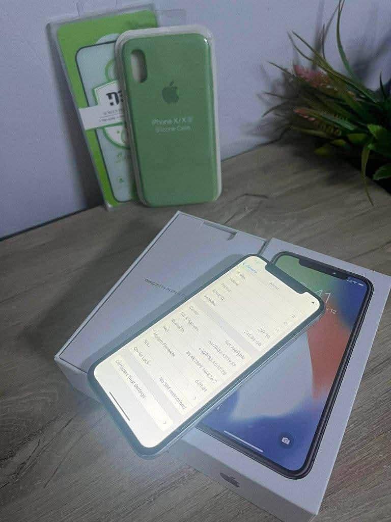 Iphone x 256gb with complete box whatsapp number 03202367705

                                                            alt=