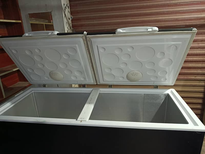 1 years

                                                            alt=