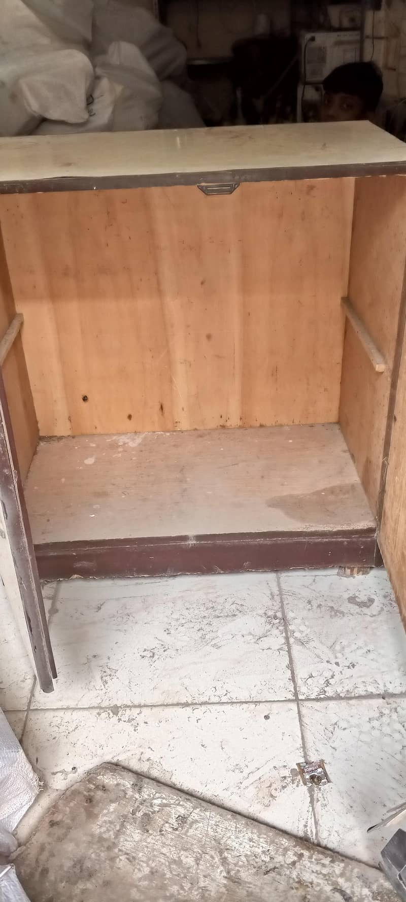 Almari

                                                            alt=