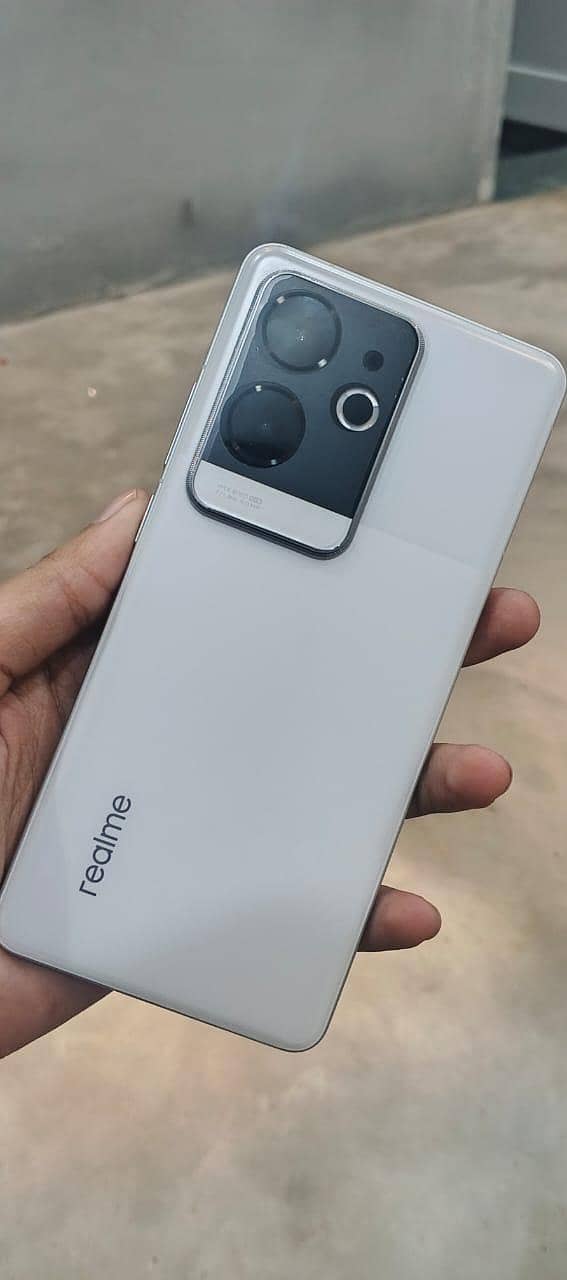 Realme GT6 12-256GB

                                                            alt=