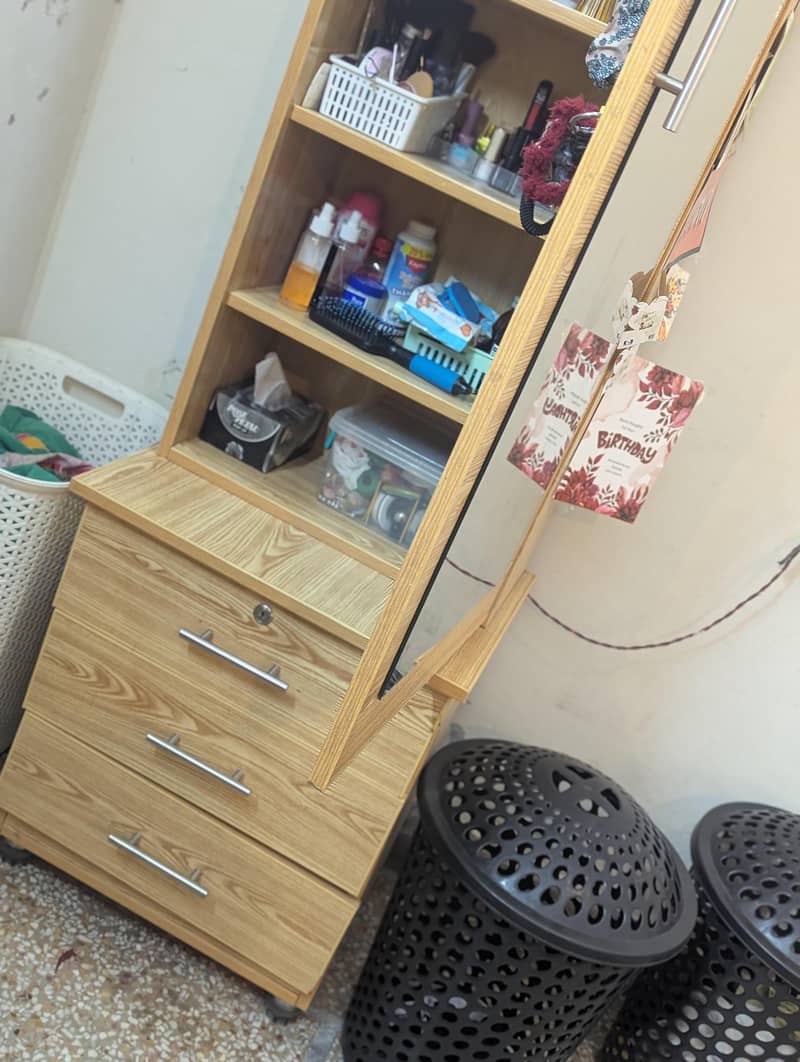 ful room bed set

                                                            alt=