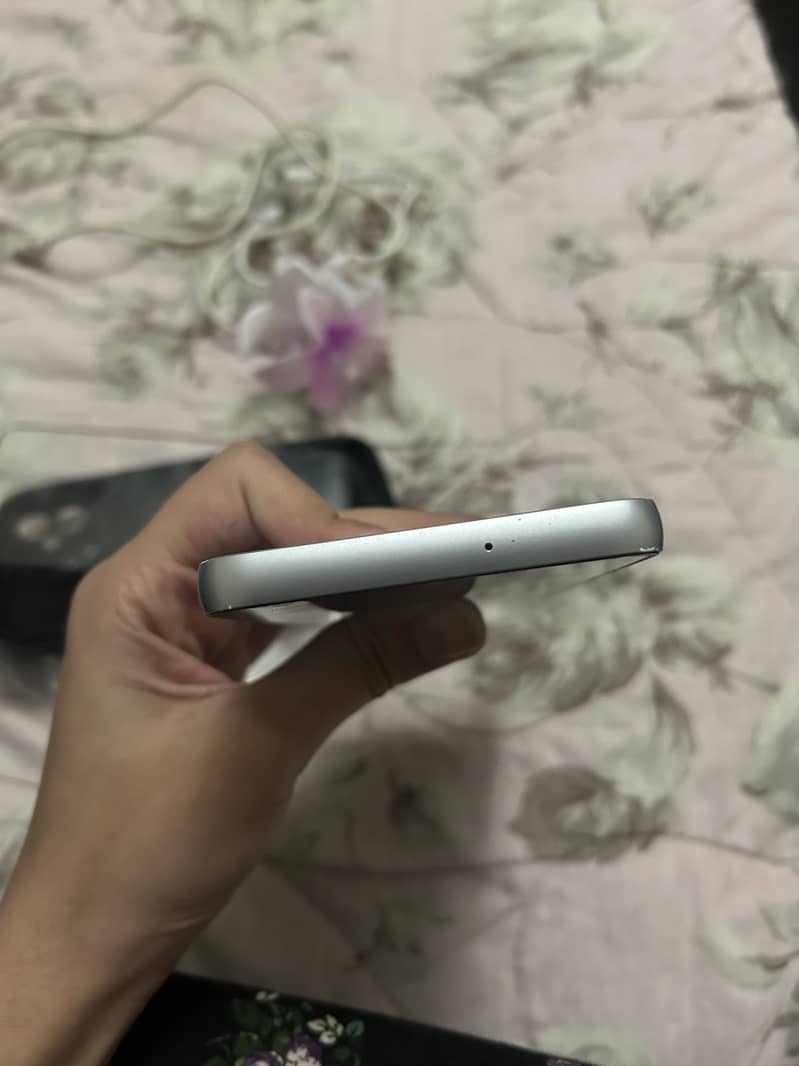 Samsung A05

                                                            alt=