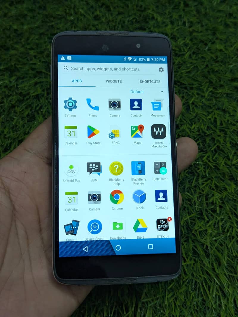 Blackberry DTek 50 3GB 16GB all Android apps are working

                                                            alt=