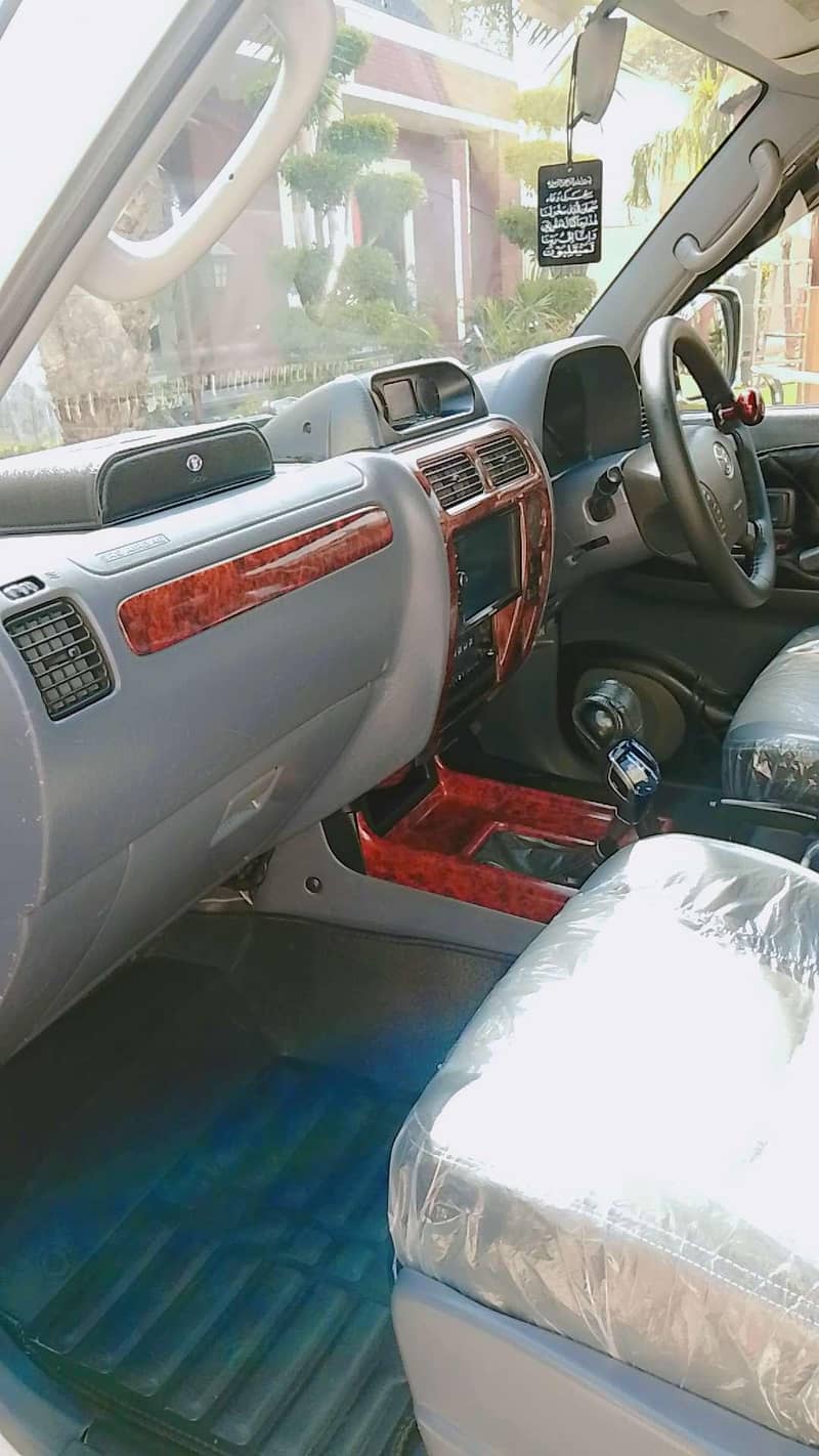 Prado 2001 TZ G | 1KD Genuine | Lahore Single Digit

                                                            alt=