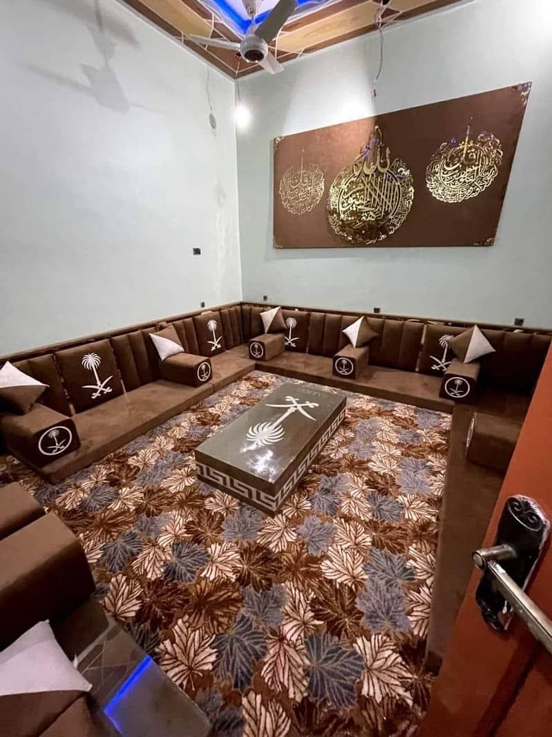 Majlis sofa / Arabic Majlis / Arabic Floor Sofa Set / Arab Majiis Sofa

                                                            alt=