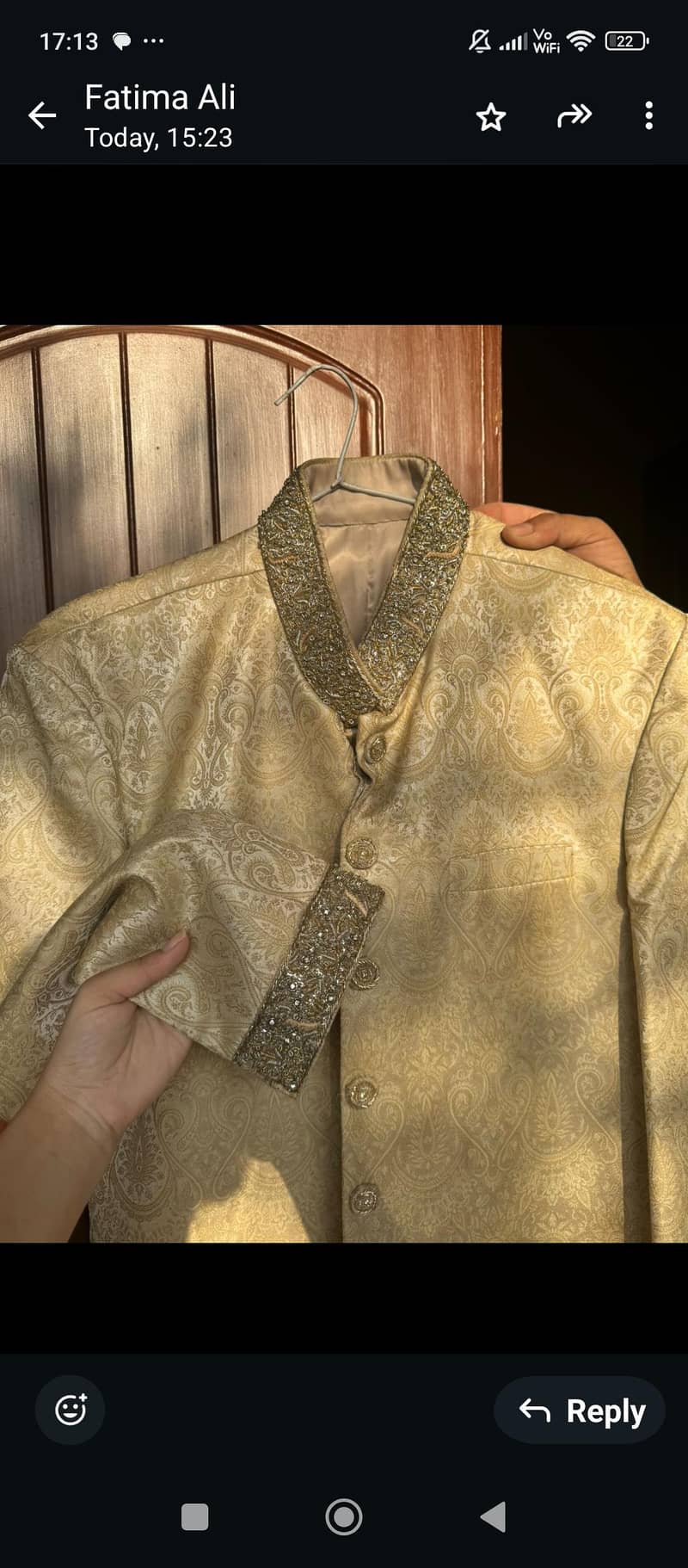 Men sherwani

                                                            alt=