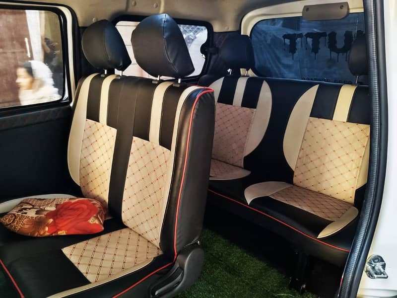 7 & 10 Seater Luxury Van Rent a Car

                                                            alt=