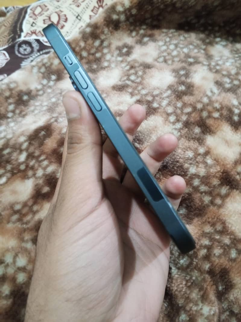 iphone 14 jv 128gb

                                                            alt=