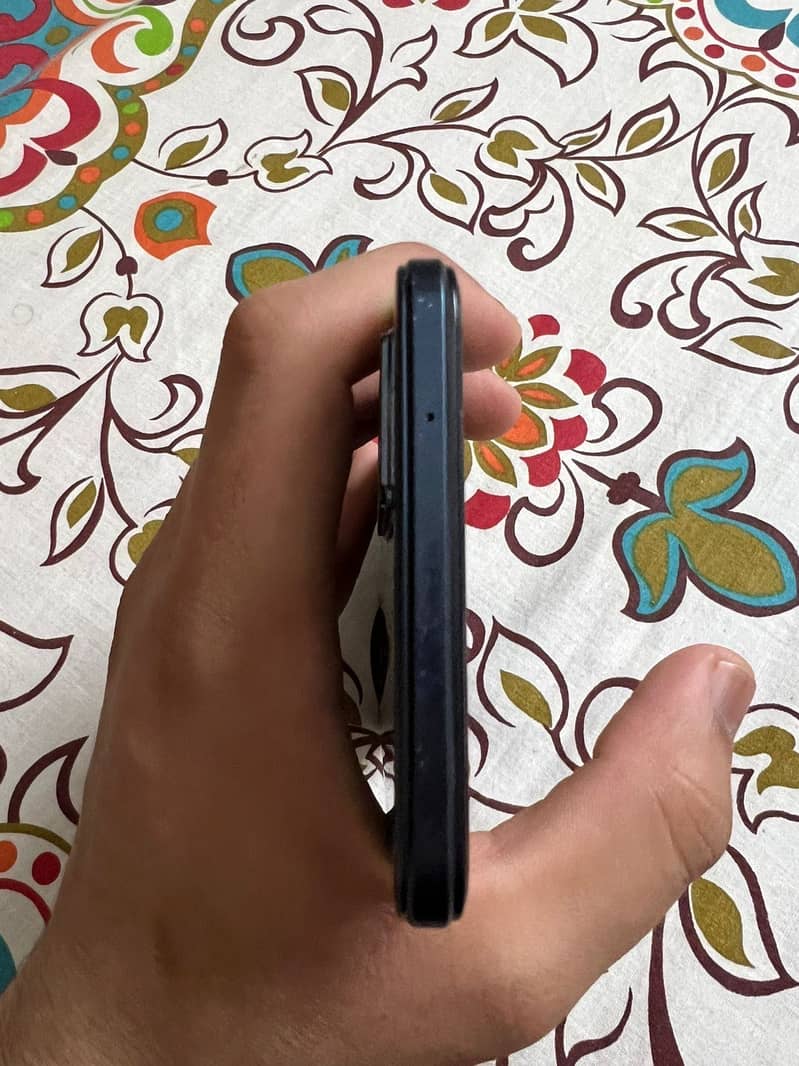 “*CHANCE DEAL VIVO V23e FOR SALE IN CHEAP”*

                                                            alt=