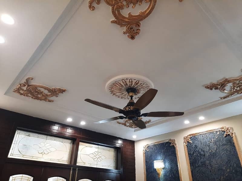 10 Marla House Available For Rent In Ghaznavi Block Bahria Town Lahore

                                                            alt=