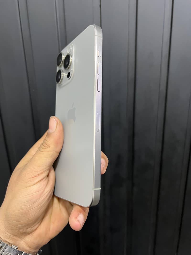 iphone 15 pro max 512 gb dual sim pta approved.      11 12 13 14 16 17

                                                            alt=