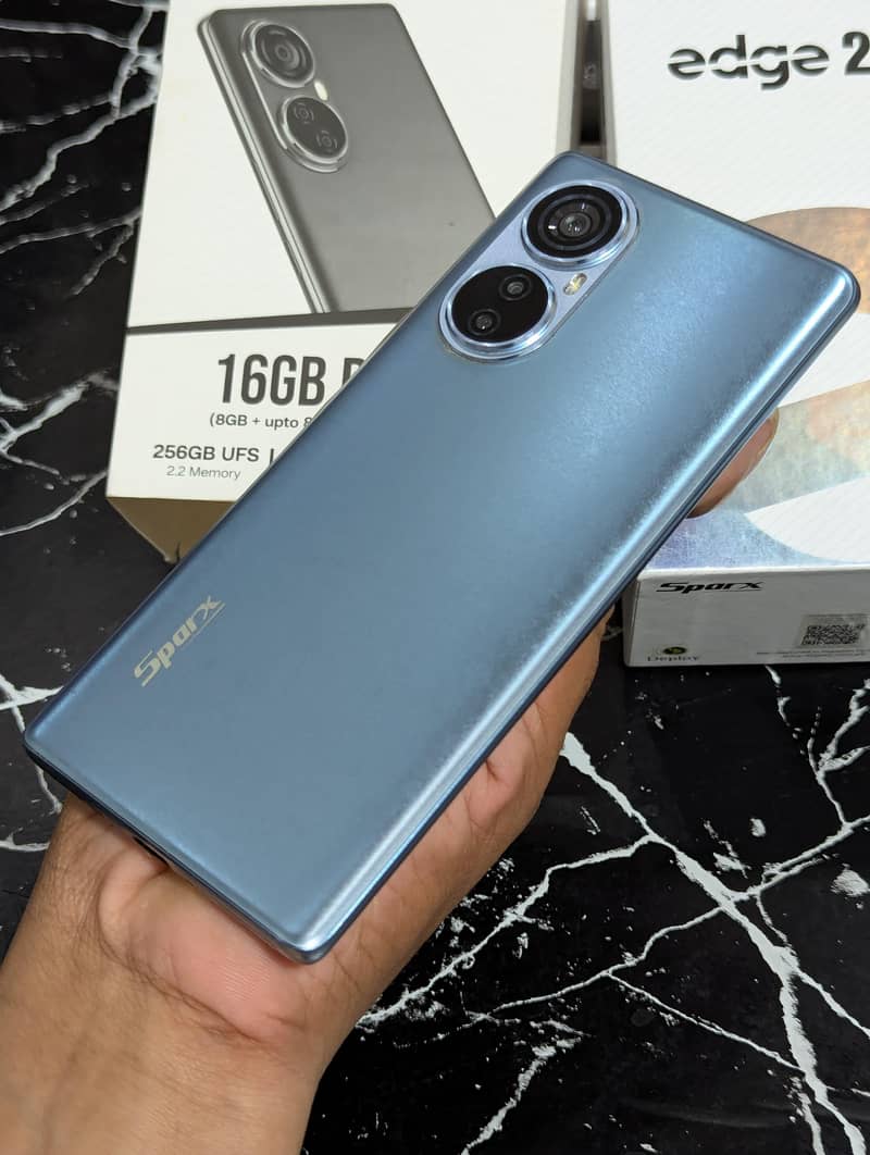 Sparx Edge 20 Pro in excellent condition

                                                            alt=