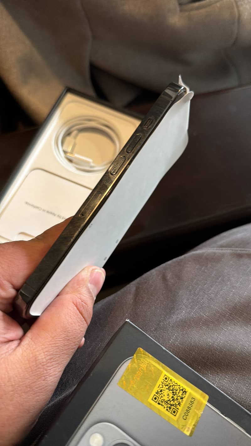 Iphone 13 pro 256gb PTA Approved

                                                            alt=