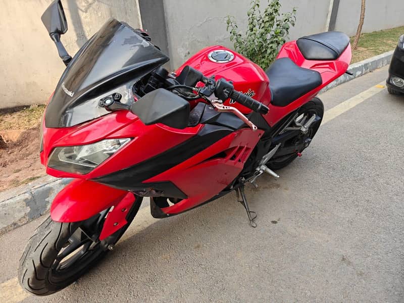 Kawasaki Ninja ZX-300 | Year 2013 | 12000 KMs  WhatsApp 0336 - 4647206

                                                            alt=