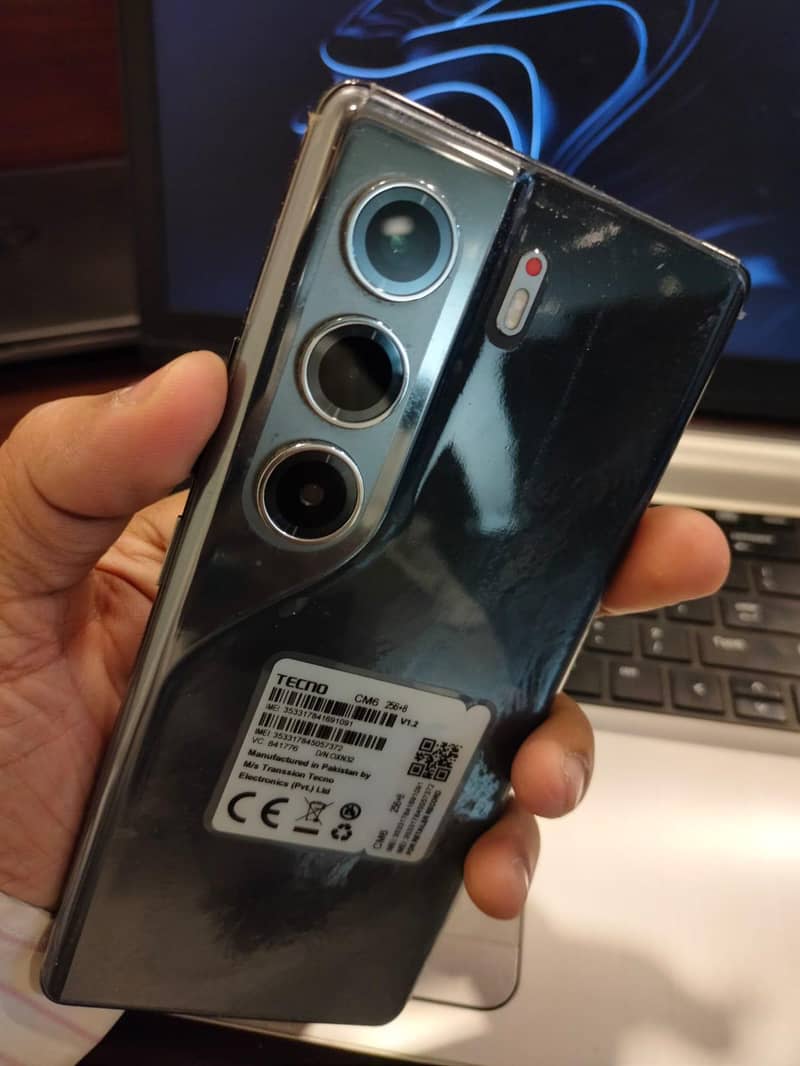 Camon 40 pro 10/10

                                                            alt=